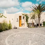 Patina Vivera Estate Santorini Villa Pýrgos