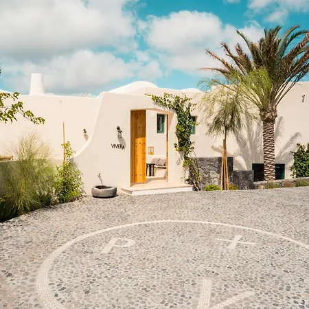Patina Vivera Estate Santorini Villa Pyrgos Kallistis