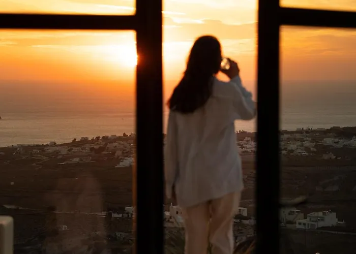 Patina Vivera Estate Santorini * Pýrgos