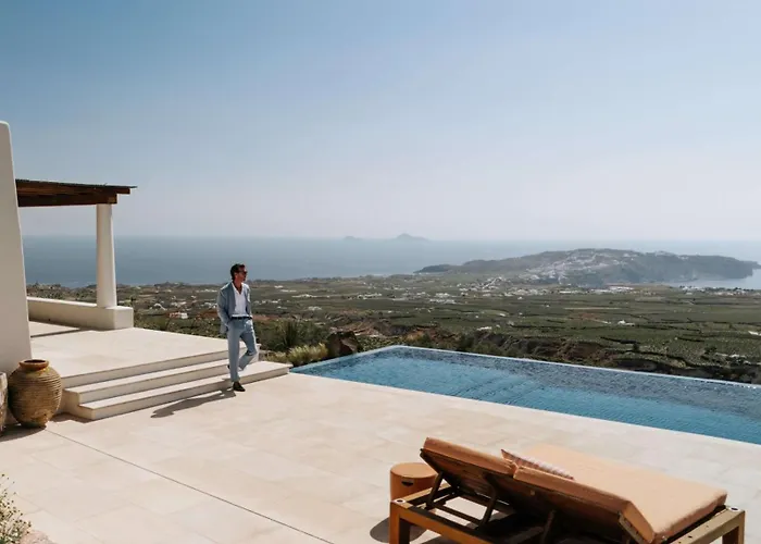 Patina Vivera Estate Santorini Villa Pýrgos