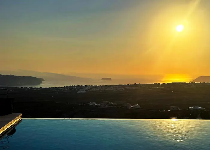 Patina Vivera Estate Santorini Pýrgos