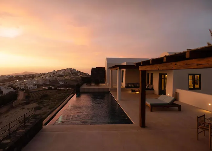 Patina Vivera Estate Santorini * Pýrgos