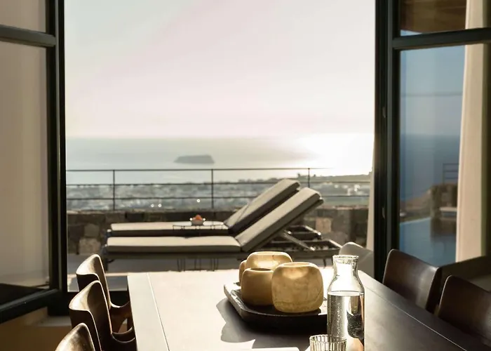 Patina Vivera Estate Santorini Villa Pýrgos